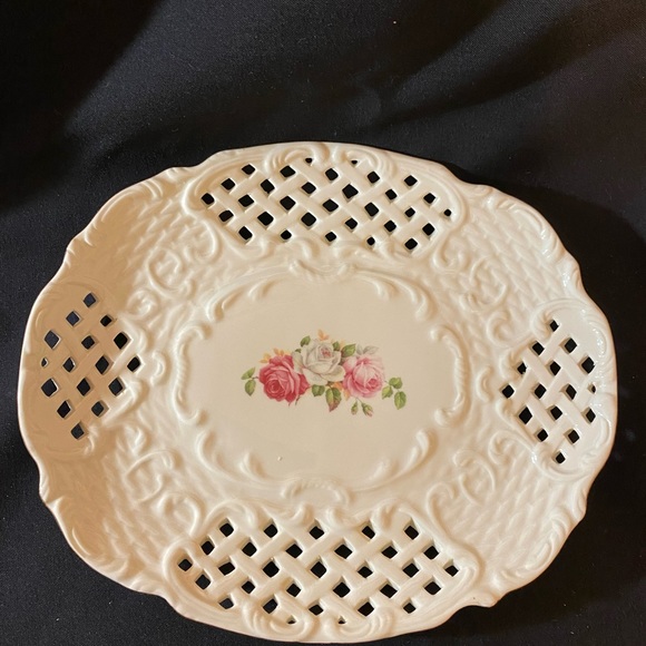 Formalities by Baum Brother’s Floral Plate - Picture 2 of 4